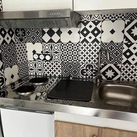 With Garden Terrace And Free Parking Апартаменты