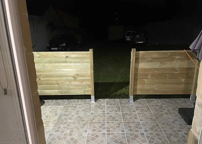 With Garden Terrace And Free Parking Кан