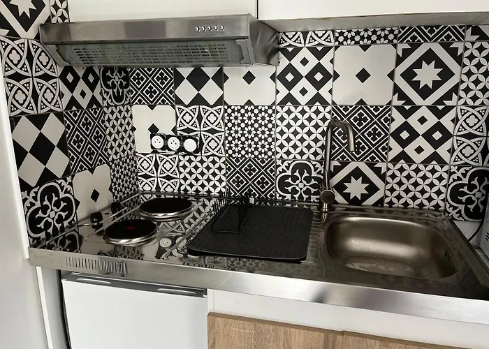 With Garden Terrace And Free Parking Апартаменты