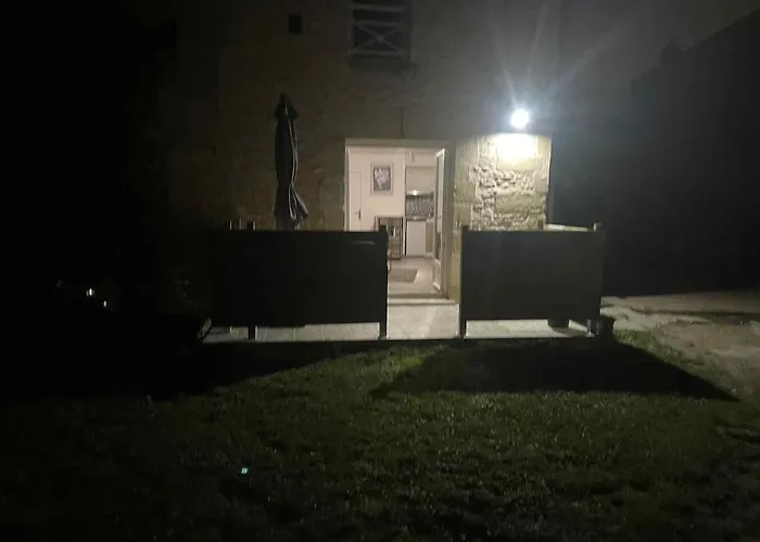 Апартаменты With Garden Terrace And Free Parking Кан